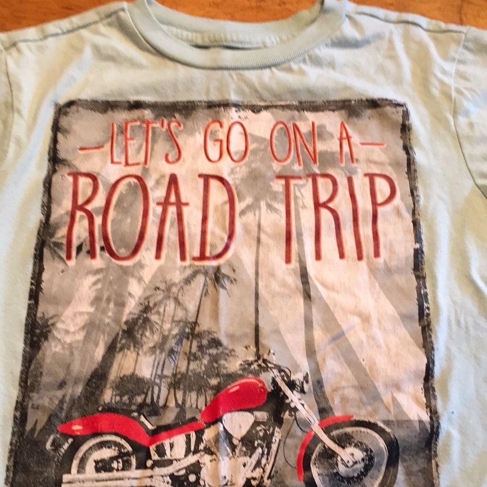 Shirts - Picture 5 of 7